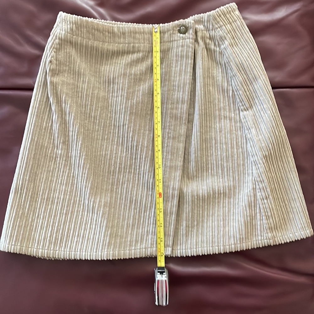 Mini skirt - Picture 7 of 8